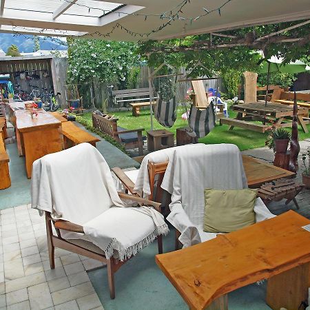 Annies Nirvana Lodge Backpackers Takaka Extérieur photo