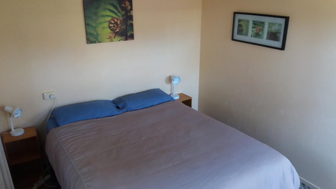 Annies Nirvana Lodge Backpackers Takaka Extérieur photo